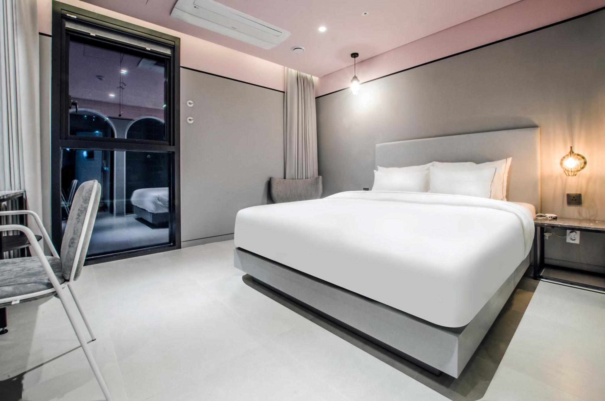 Hotel The Castle Jamsil#1 Seoul Exterior photo